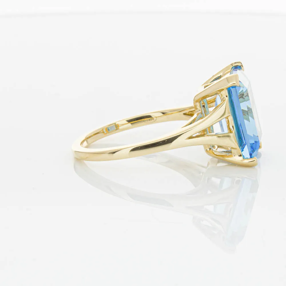 14ct Yellow Gold 6.24ct Blue Topaz Juliet Ring