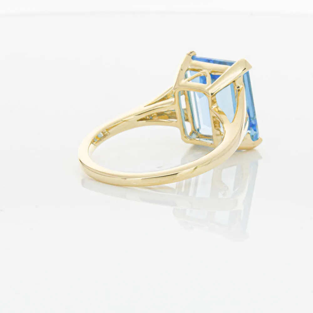 14ct Yellow Gold 6.24ct Blue Topaz Juliet Ring