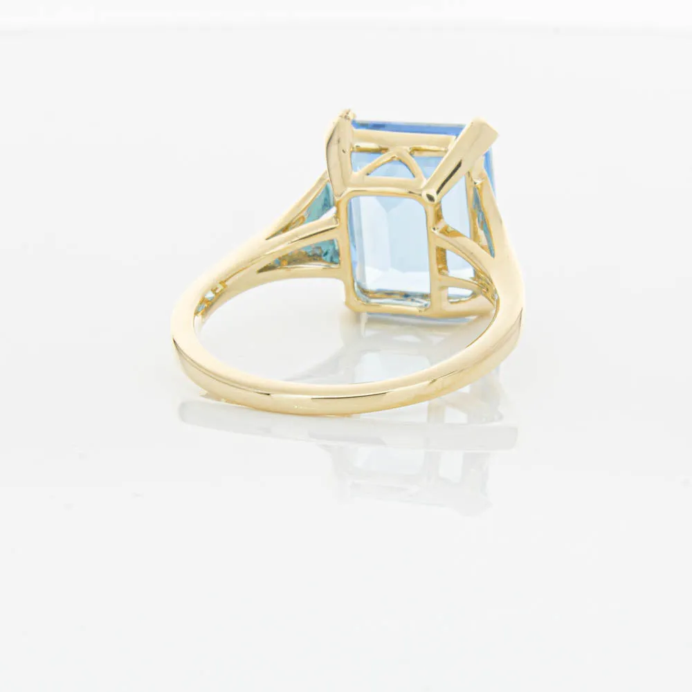 14ct Yellow Gold 6.24ct Blue Topaz Juliet Ring