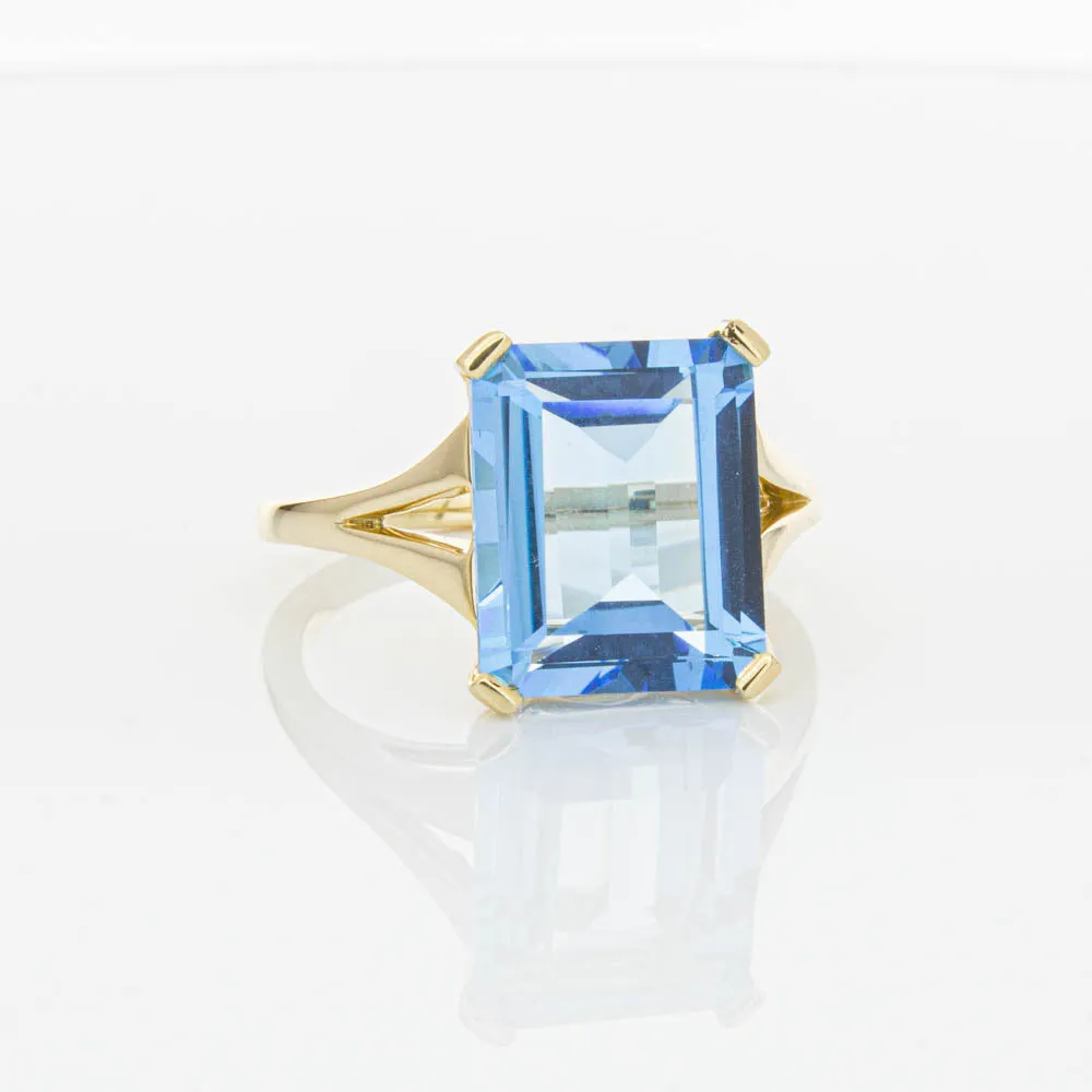 14ct Yellow Gold 6.24ct Blue Topaz Juliet Ring
