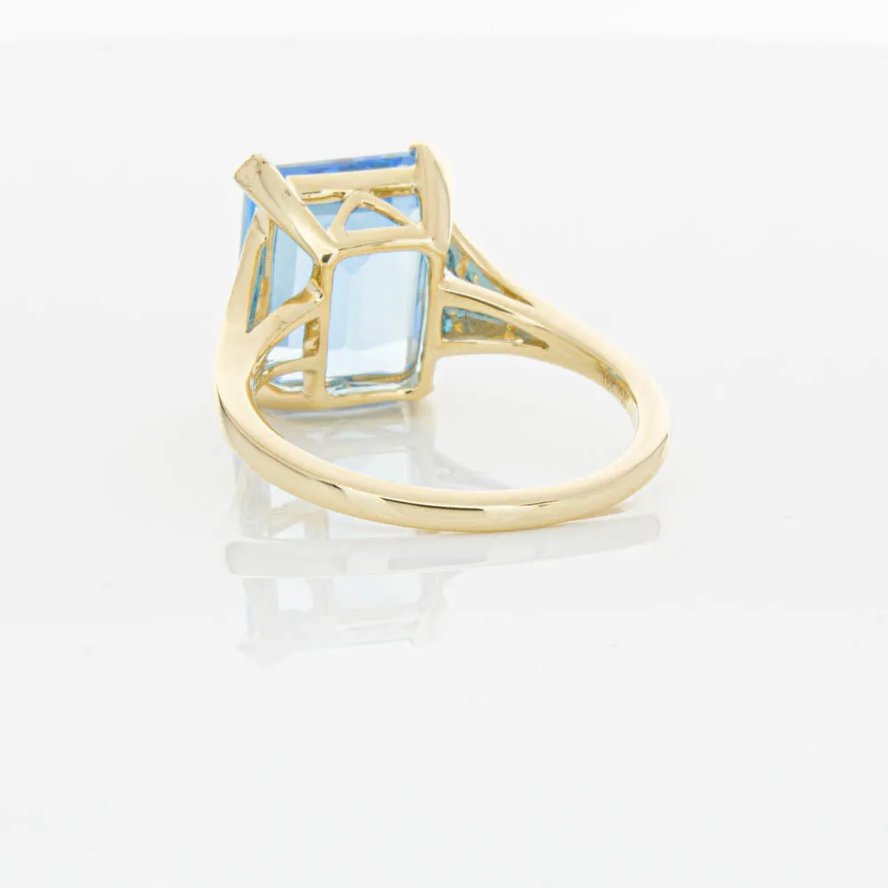 14ct Yellow Gold 6.24ct Blue Topaz Juliet Ring