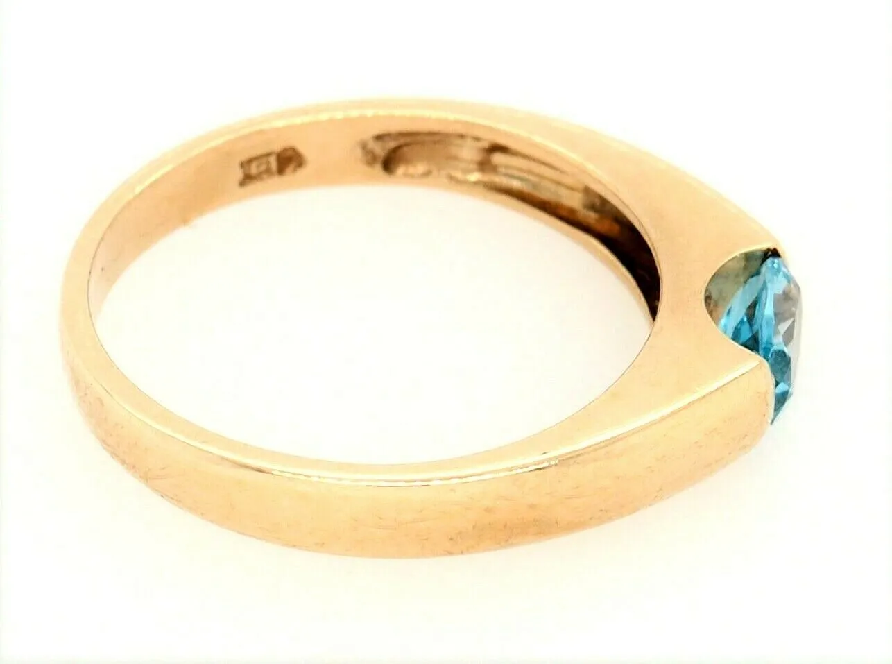 9ct Yellow Gold Topaz Dress Ring