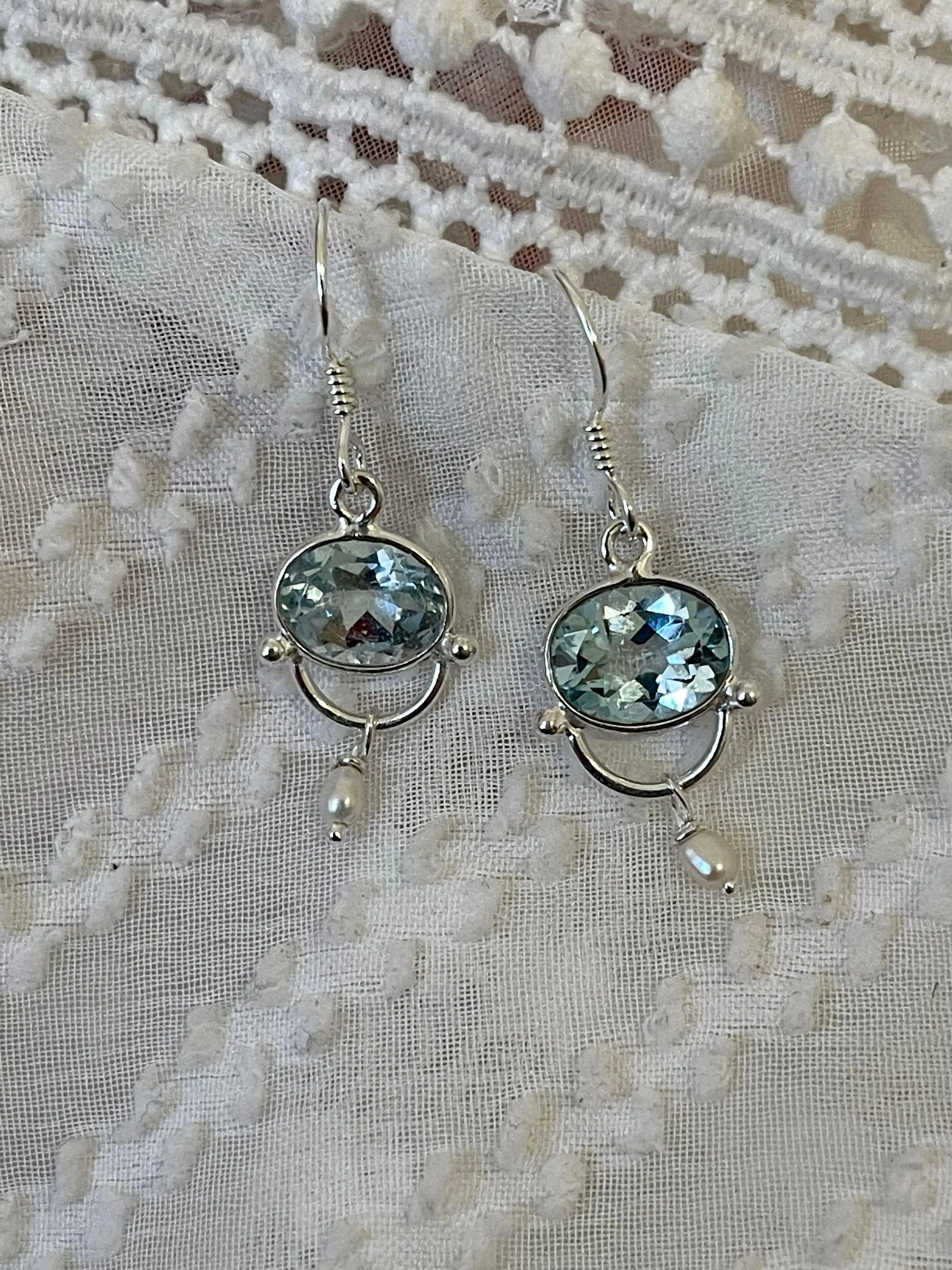 Aquamarine and Pearl Elegant Earrings