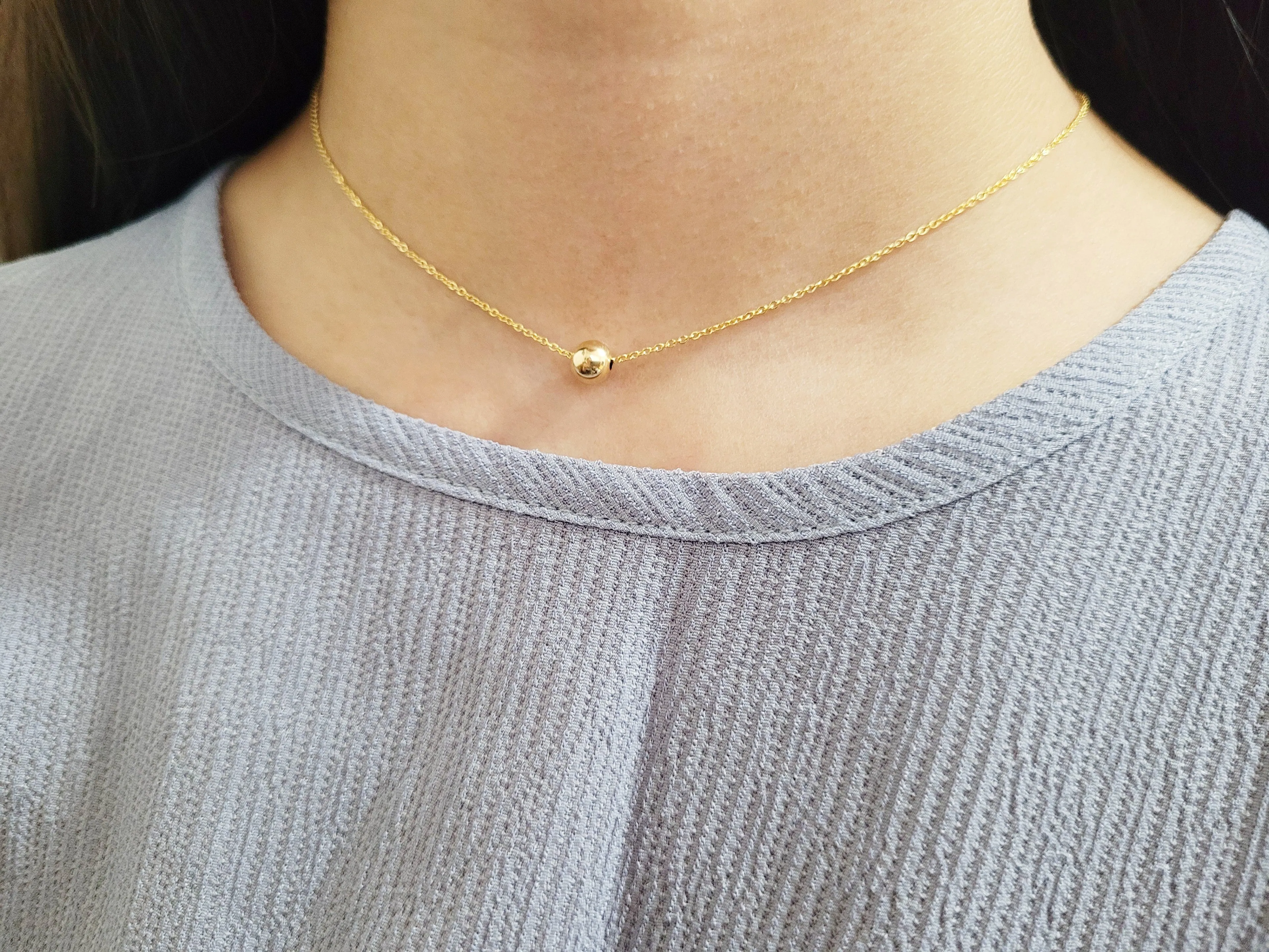 Dainty Floating Gold Ball Necklace