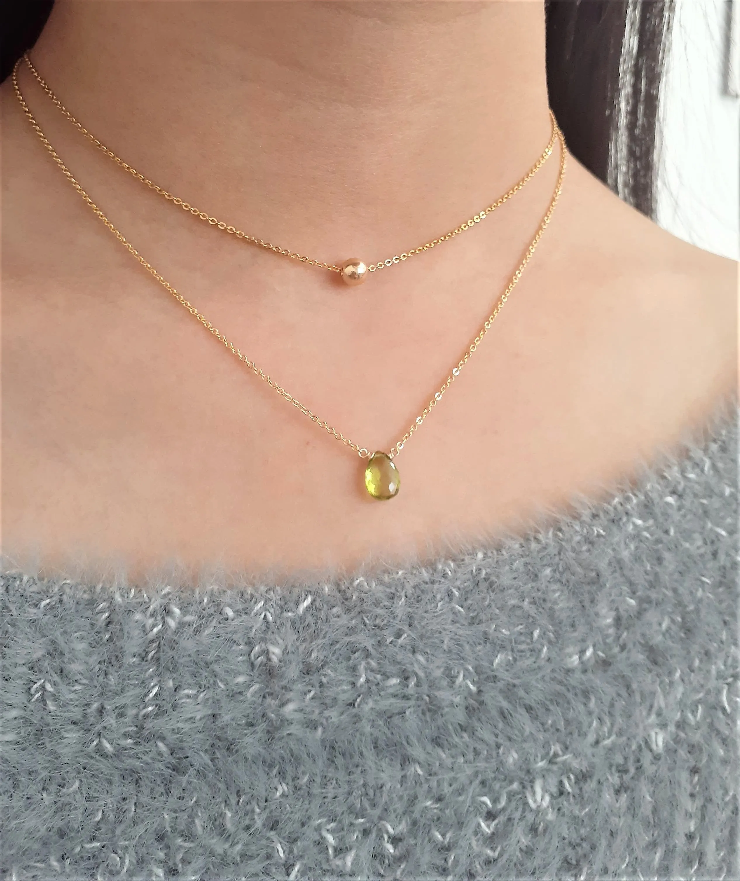 Dainty Floating Gold Ball Necklace