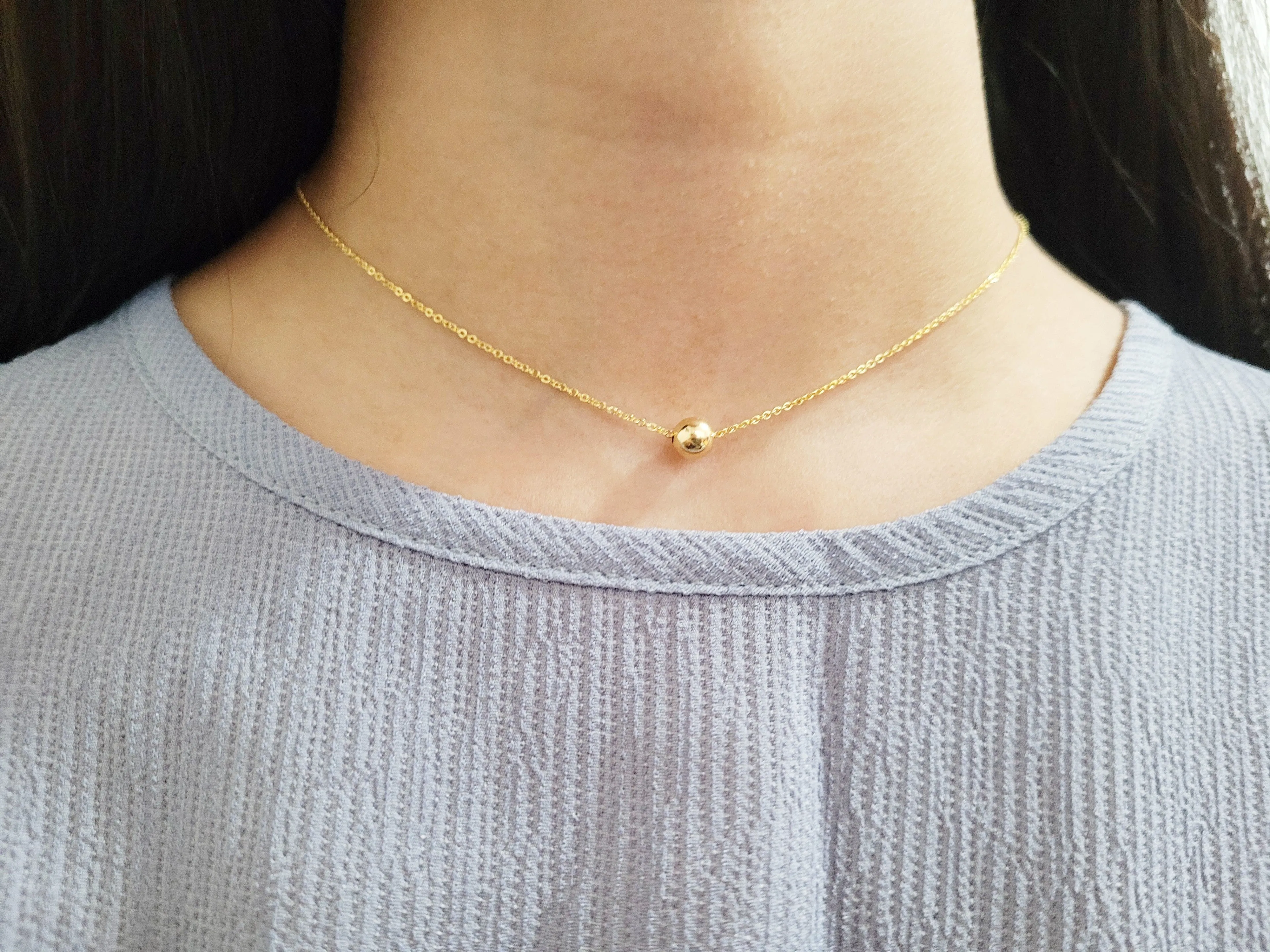 Dainty Floating Gold Ball Necklace