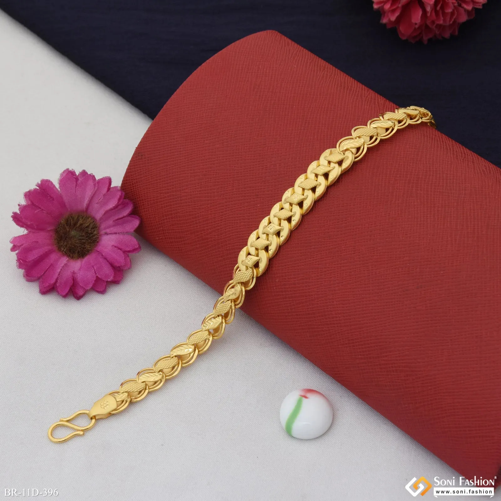 Funky Design Gold Plated Kohli Pokal Bracelet for Men - Style D396