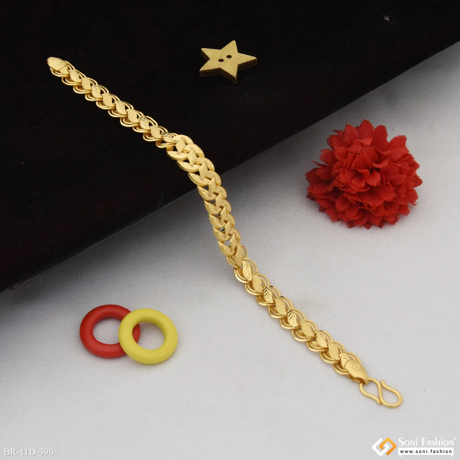 Funky Design Gold Plated Kohli Pokal Bracelet for Men - Style D396