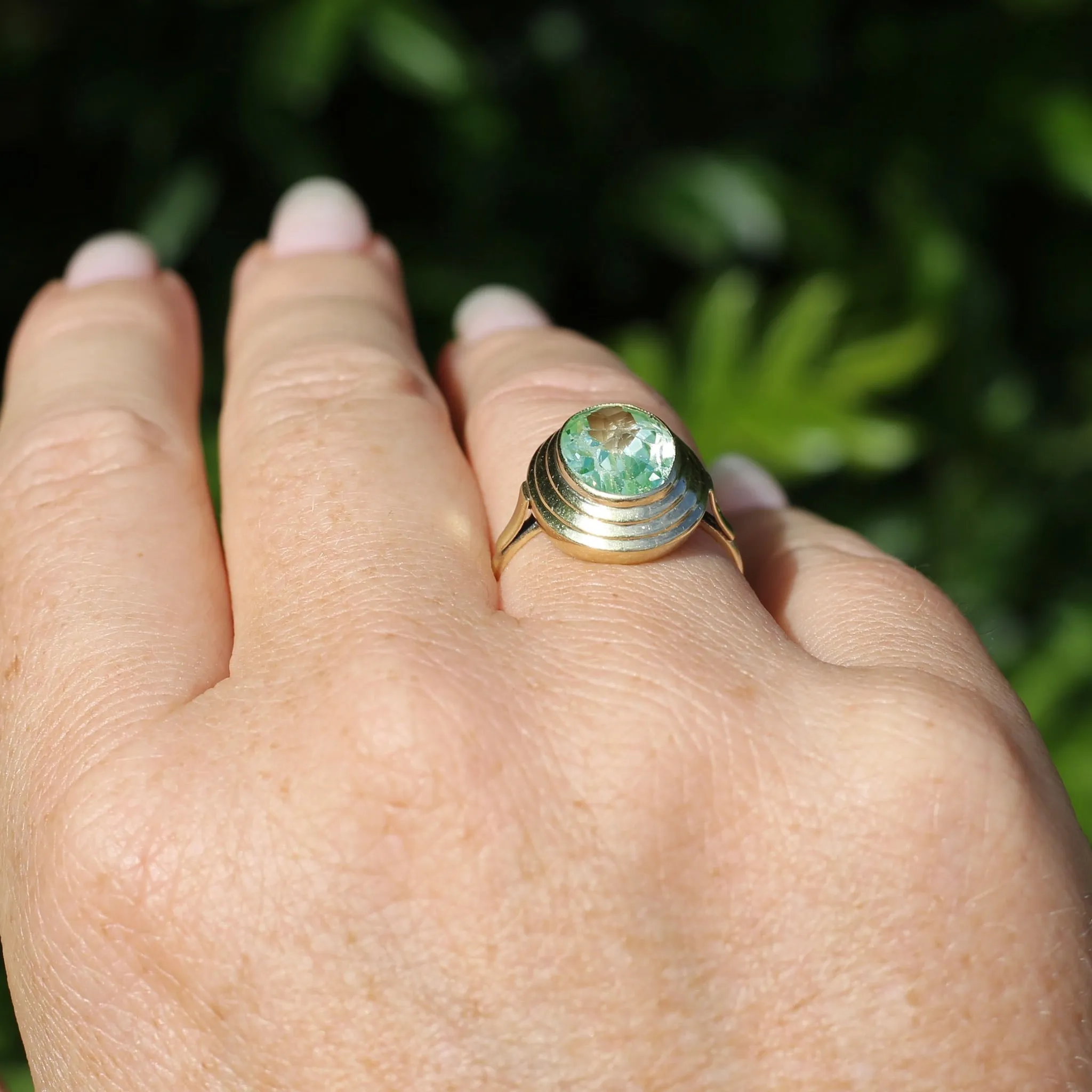 Oval Fancy Cut Uranium Glass Ring, 14ct Yellow Gold, size O1/2 or 7.5