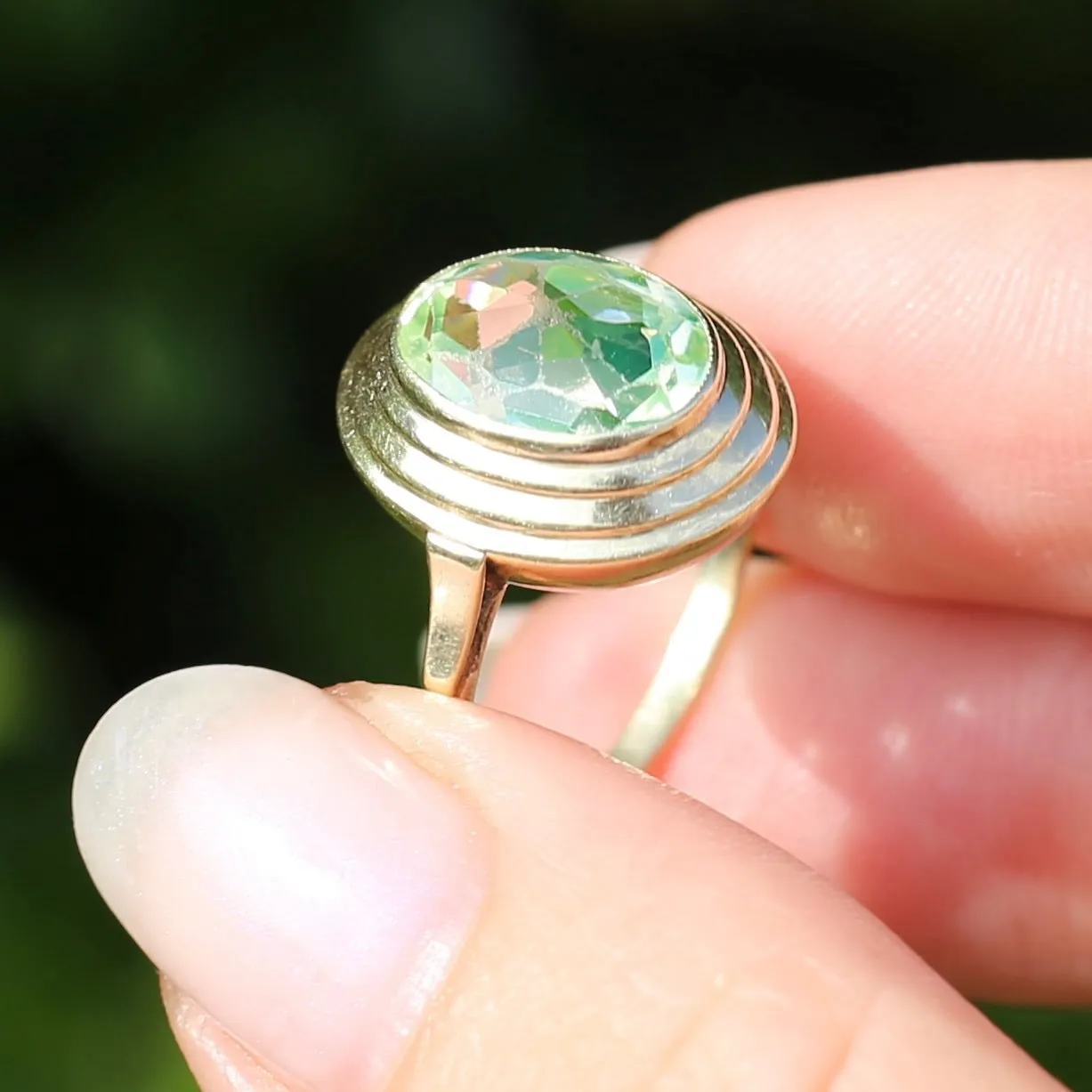 Oval Fancy Cut Uranium Glass Ring, 14ct Yellow Gold, size O1/2 or 7.5