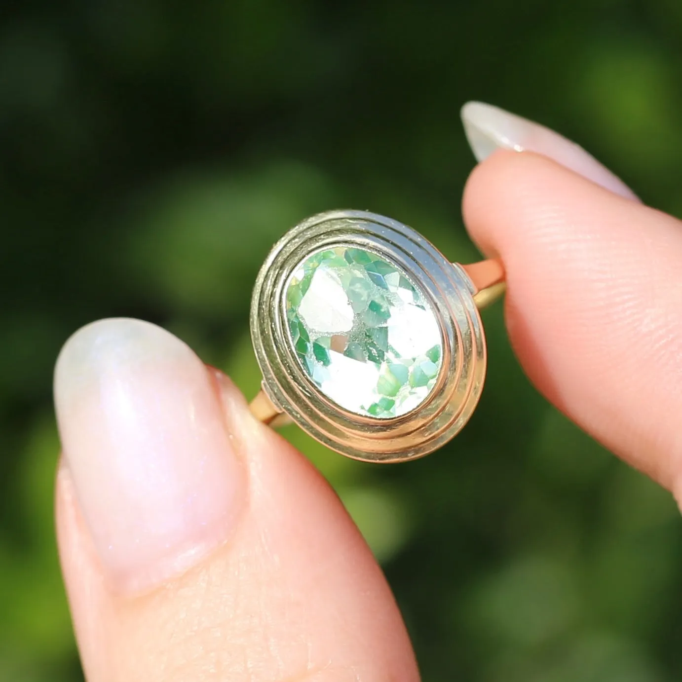 Oval Fancy Cut Uranium Glass Ring, 14ct Yellow Gold, size O1/2 or 7.5