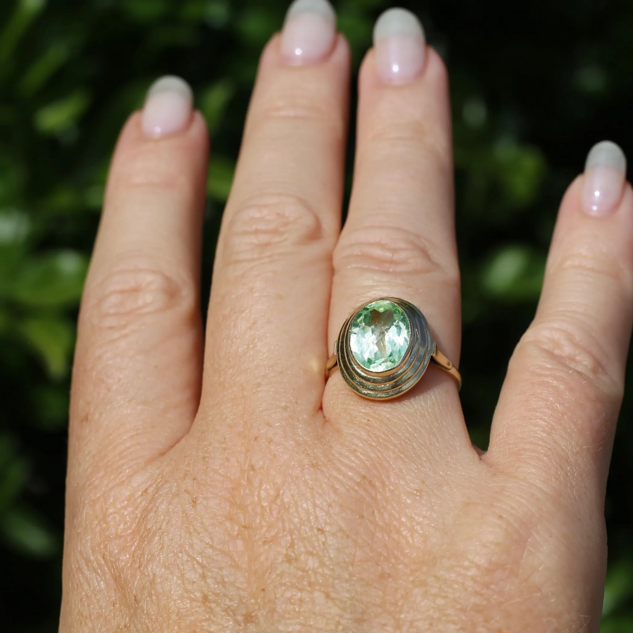 Oval Fancy Cut Uranium Glass Ring, 14ct Yellow Gold, size O1/2 or 7.5