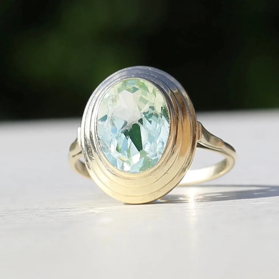 Oval Fancy Cut Uranium Glass Ring, 14ct Yellow Gold, size O1/2 or 7.5