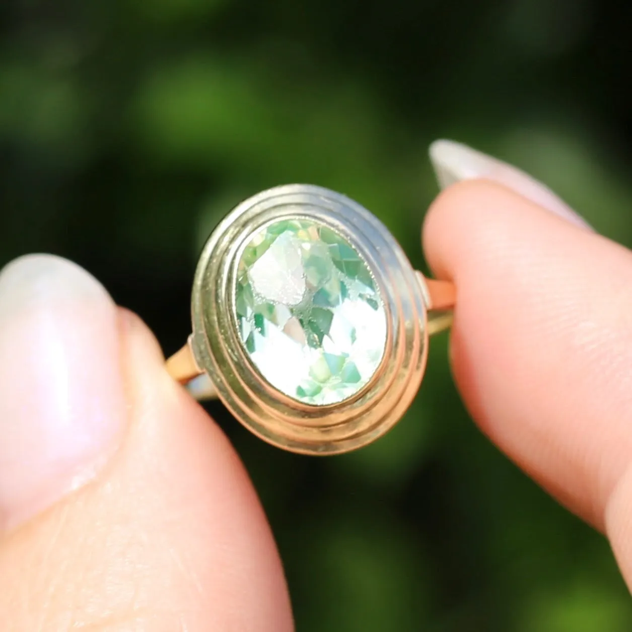 Oval Fancy Cut Uranium Glass Ring, 14ct Yellow Gold, size O1/2 or 7.5