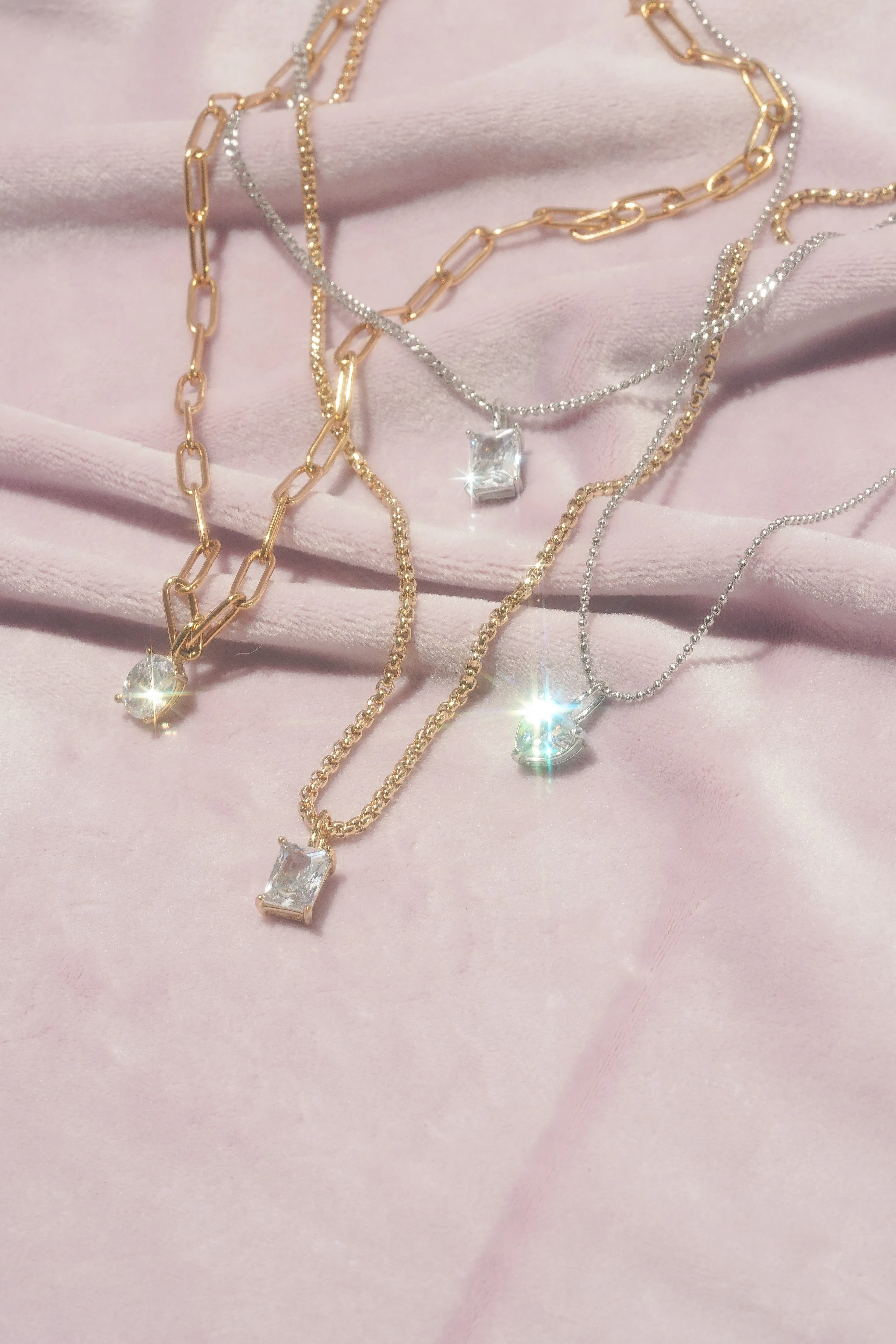 Rectangle Pronged Pendant - (Single)