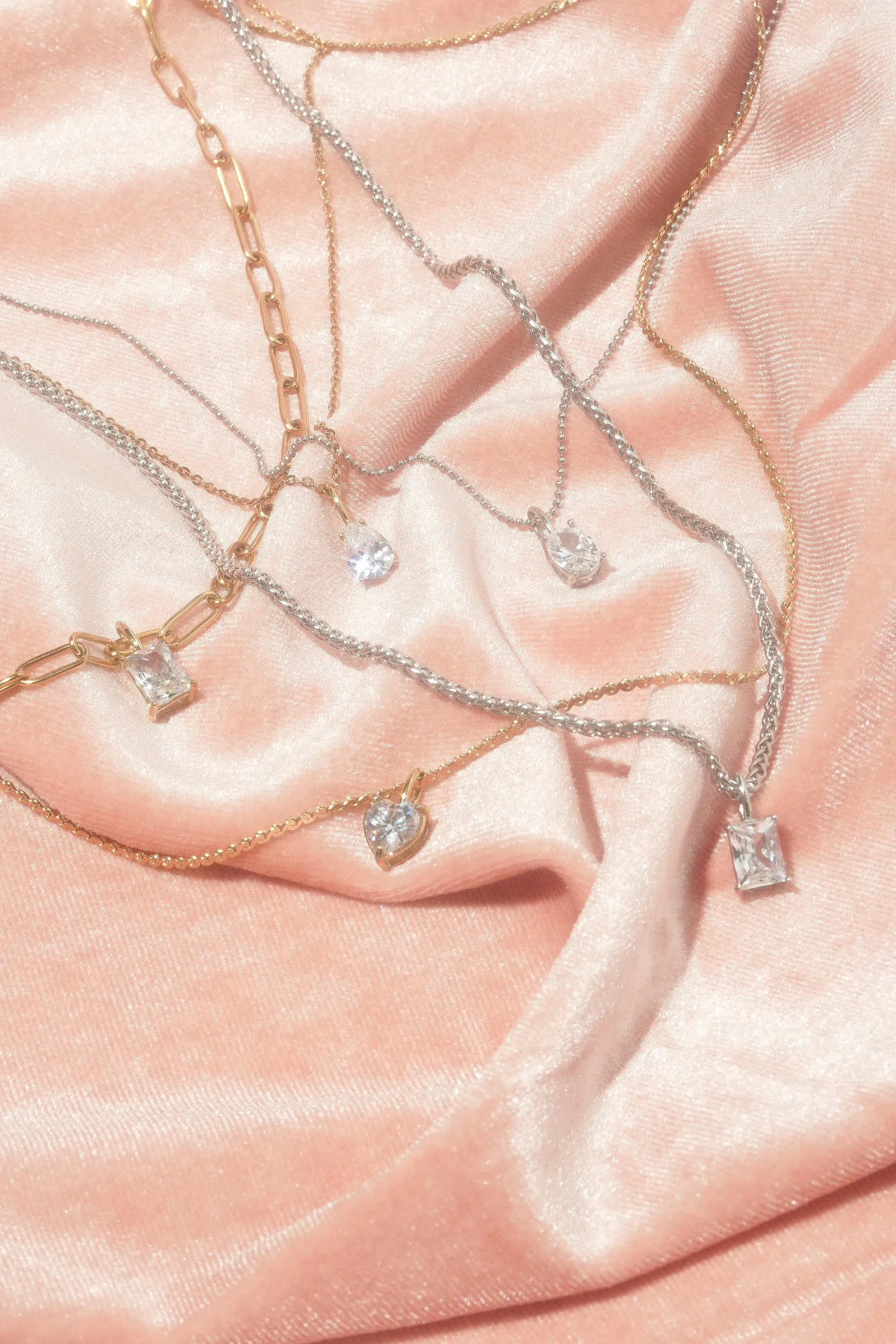 Rectangle Pronged Pendant - (Single)