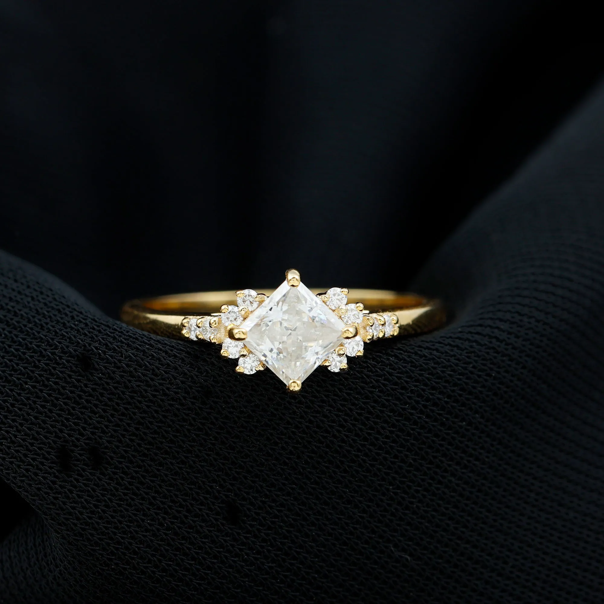 Simple Princess Cut Zircon Solitaire Promise Ring in Gold