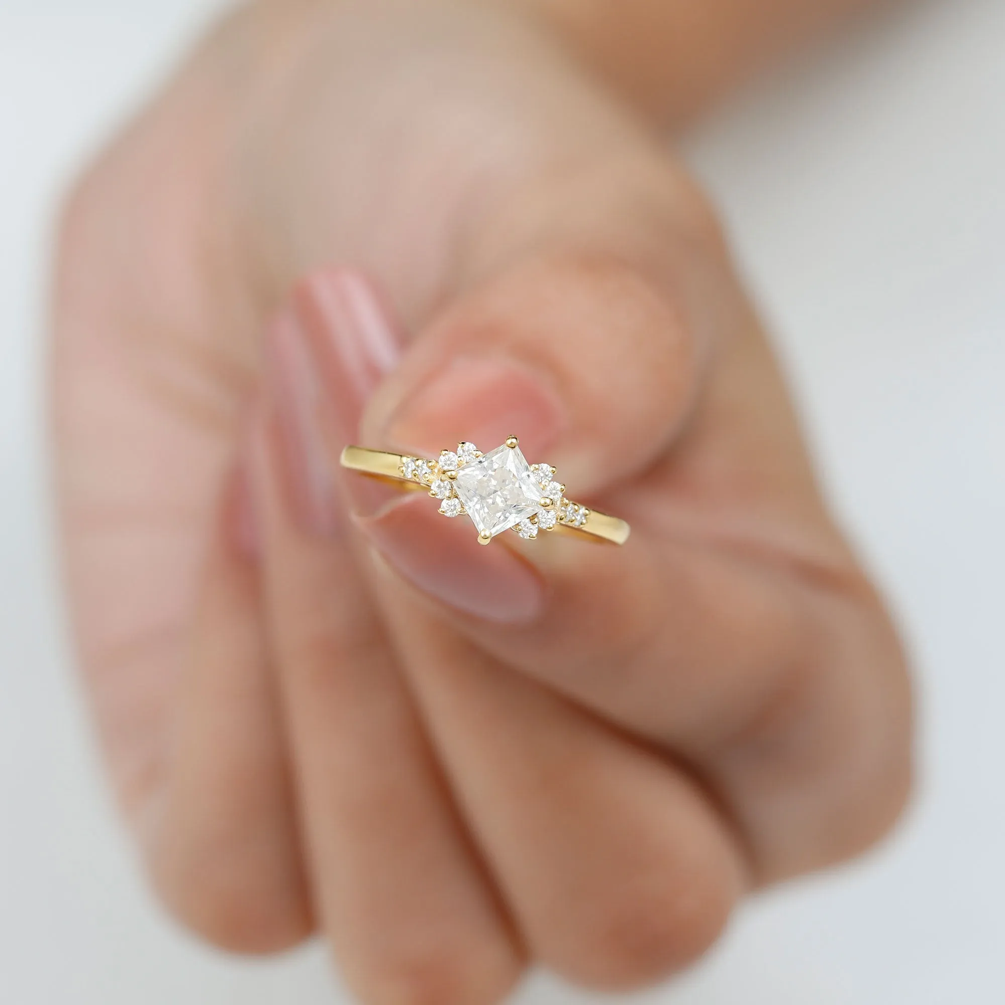 Simple Princess Cut Zircon Solitaire Promise Ring in Gold
