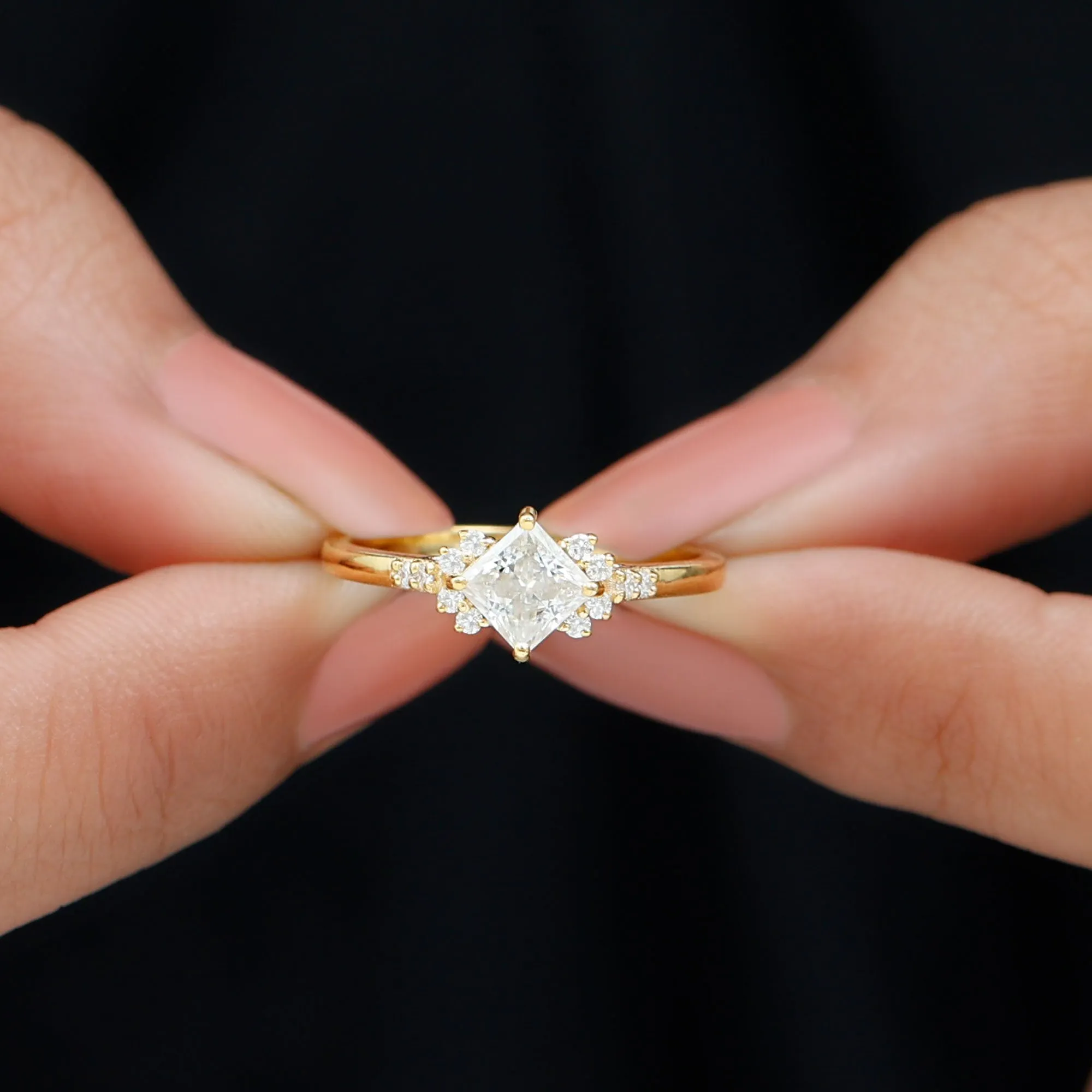 Simple Princess Cut Zircon Solitaire Promise Ring in Gold