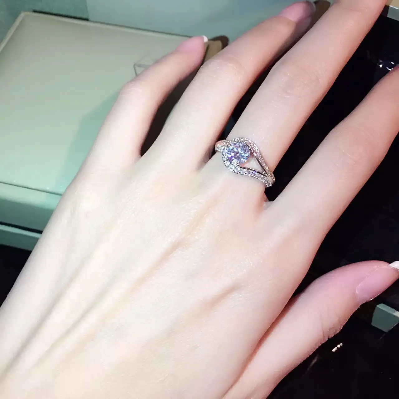 Temperament High End Atmosphere Diamond Zircon Marriage Simulation adjustable ring